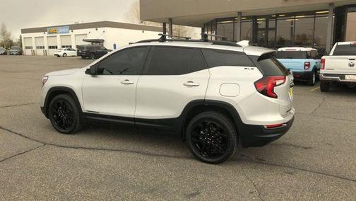 Quicksilver Metallic 2022 GMC Terrain SLE