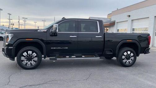 2025 GMC Sierra 3500 Denali