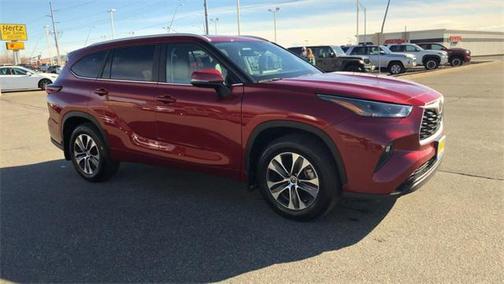 2025 Toyota Highlander XLE