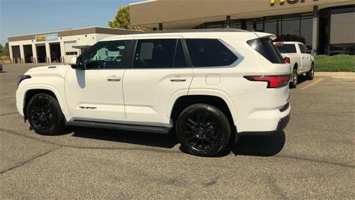 2025 Toyota Sequoia SR5