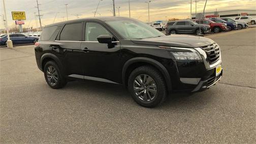 2024 Nissan Pathfinder S 4WD