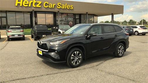 2025 Toyota Highlander XLE
