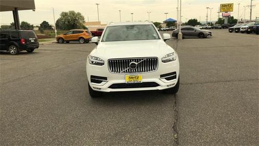 2024 Volvo XC90 B5 Plus Bright Theme