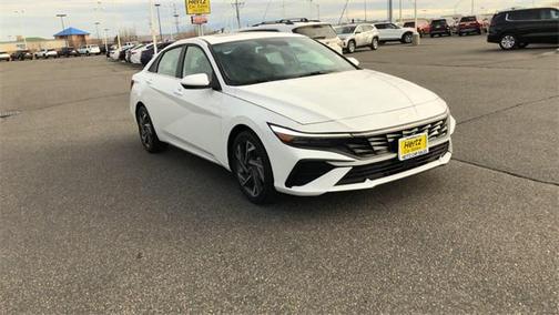 2025 Hyundai ELANTRA SEL