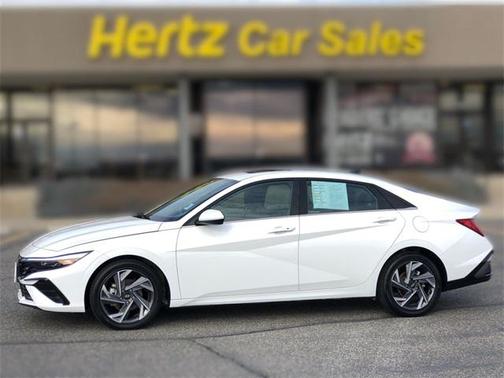 2025 Hyundai ELANTRA SEL