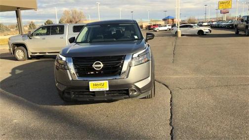 2024 Nissan Pathfinder S 4WD