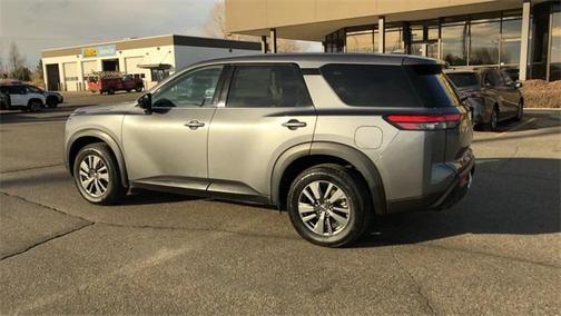 2024 Nissan Pathfinder S 4WD