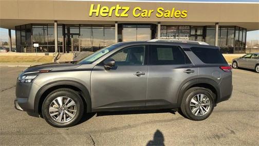 2025 Nissan Pathfinder SL 4WD