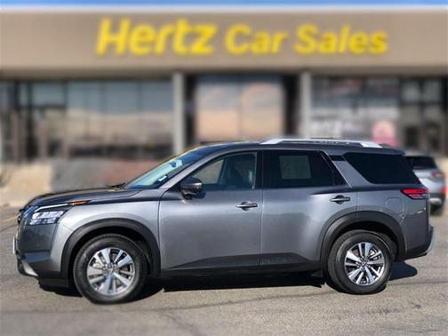 2025 Nissan Pathfinder SL 4WD