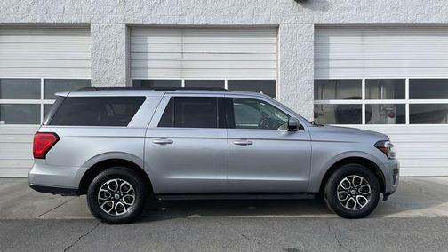 Iconic Silver Metallic 2023 Ford Expedition Max XLT