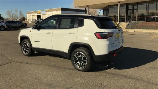 2024 Jeep Compass Trailhawk