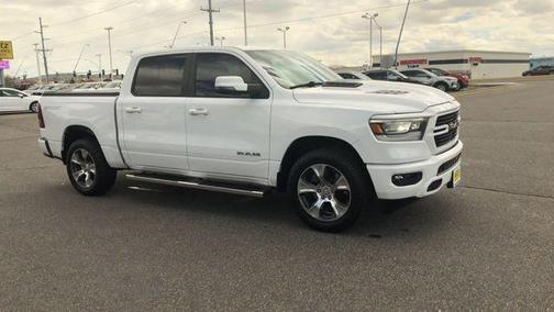 Bright White Clearcoat 2023 RAM 1500 Laramie