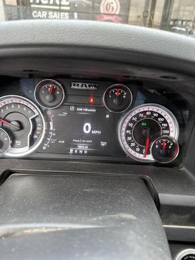 2019 RAM 1500 Classic Warlock Crew Cab 4x4 5'7' Box