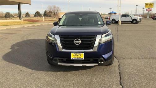 2025 Nissan Pathfinder SL 4WD