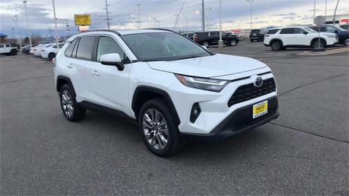 2025 Toyota RAV4 XLE Premium