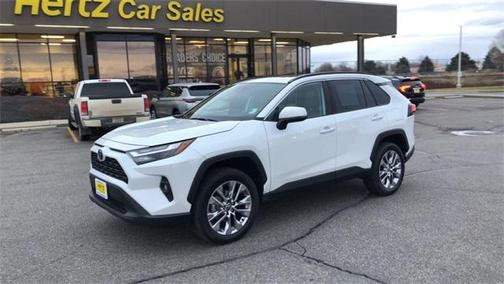 2025 Toyota RAV4 XLE Premium