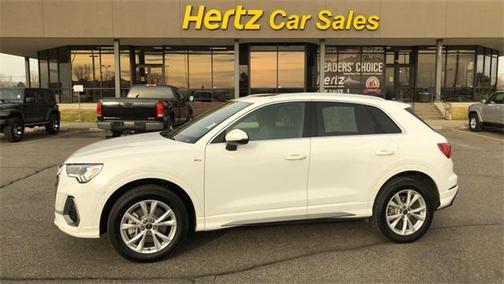 2025 Audi Q3 Premium 45 TFSI S line quattro Tiptronic