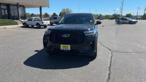 Agate Black Metallic 2025 Ford Explorer ST-Line