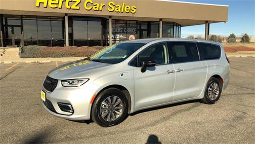 2024 Chrysler Pacifica Hybrid Select