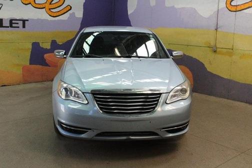2012 Chrysler 200 Limited