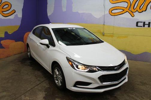 Summit White 2017 Chevrolet Cruze LT