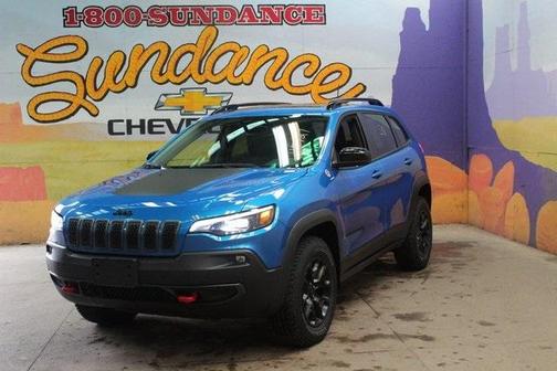 2023 Jeep Cherokee Trailhawk