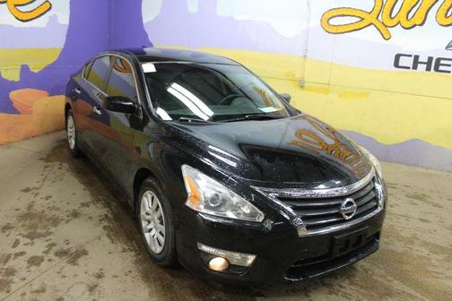 Black 2015 Nissan Altima 2.5