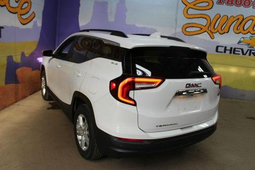 Summit White 2024 GMC Terrain SLE