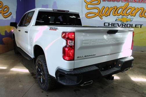 Summit White 2026 Chevrolet Silverado 1500 Custom Trail Boss