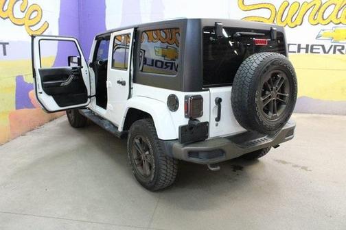 2016 Jeep Wrangler Unlimited Sahara