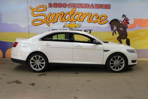 White 2018 Ford Taurus Limited