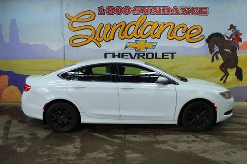 2016 Chrysler 200 LX