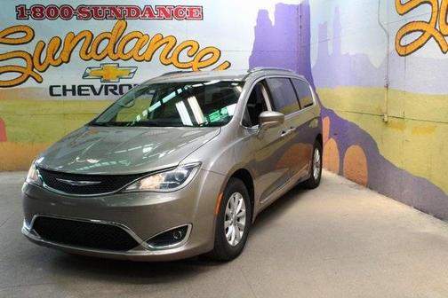 2018 Chrysler Pacifica Touring-L