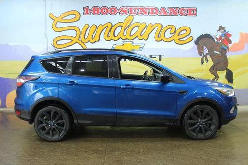 Lightning Blue Metallic 2018 Ford Escape SE