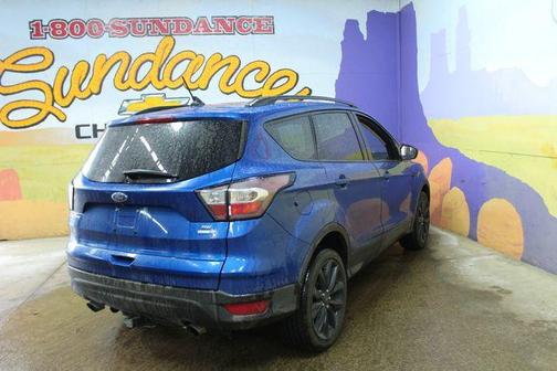 Lightning Blue Metallic 2018 Ford Escape SE