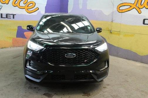 2022 Ford Edge ST