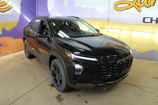 Mosaic Black Metallic 2026 Chevrolet Trax ACTIV