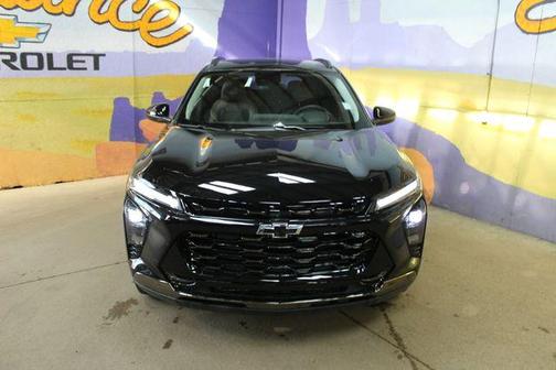 Mosaic Black Metallic 2026 Chevrolet Trax ACTIV