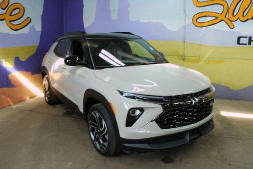 White Sand 2026 Chevrolet Trailblazer RS