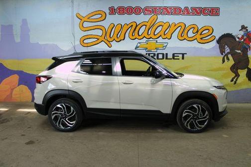 White Sand 2026 Chevrolet Trailblazer RS