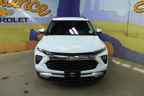 Summit White 2025 Chevrolet Trailblazer LT