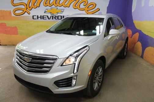 Radiant Silver Metallic 2019 Cadillac XT5 Luxury
