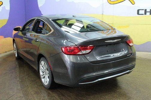 2016 Chrysler 200 Limited