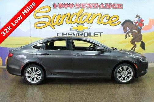 2016 Chrysler 200 Limited