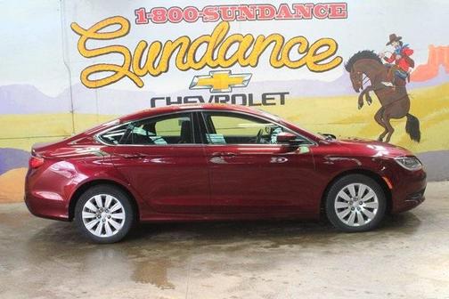 2016 Chrysler 200 LX