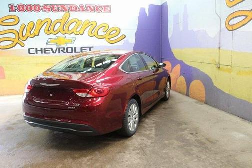 2016 Chrysler 200 LX