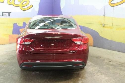 2016 Chrysler 200 LX