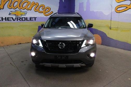 2020 Nissan Pathfinder SV