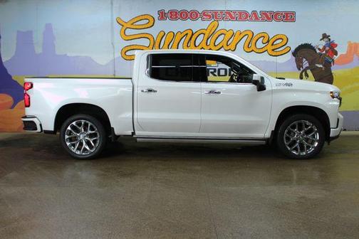 Iridescent Pearl Tricoat 2022 Chevrolet Silverado 1500 Limited High Country