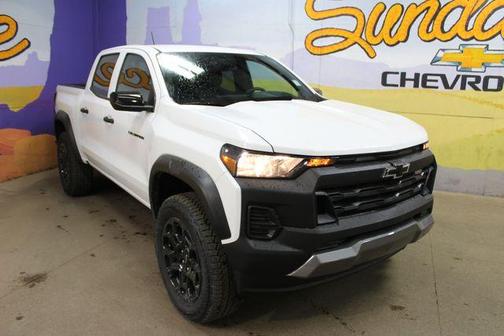 Summit White 2026 Chevrolet Colorado Trail Boss